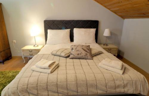 Apartments & Rooms Latin - Photo 4