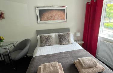 Large Stylish 2 Bedroom Apartment Stevenage Sleep 6 - Foto 23
