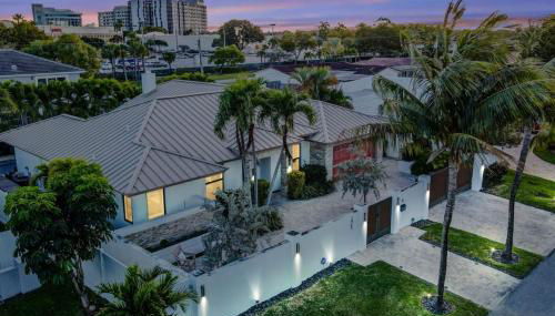 Lynoras Luxe Estate 3 bedroom 3 bath with Modern Design and Heated Pool - Foto 5