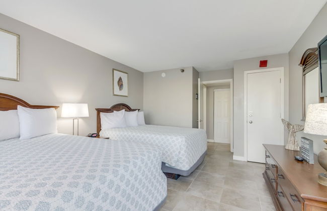 Ocean Front Condos at Patricia Grand - Foto 5