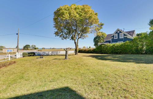 Dom Rodzinny Lakeview Getaway - Walk to Lake Huron - Photo 31