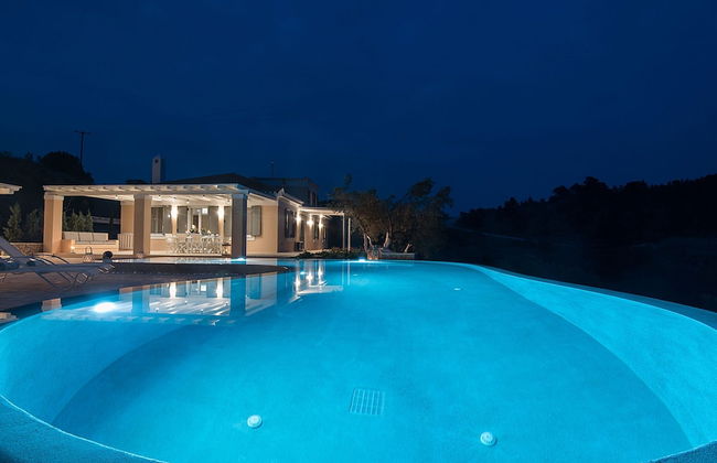 Villa in Peloponnese With Pool - Foto 1