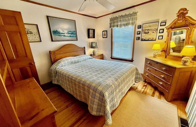 ST Louis Street 10 - Photo 6