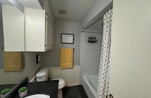 Gated Lakefront Retreat - Foto 23