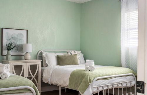 Luxury Home & Mins to Beach and Walk to Downtown - Foto 24