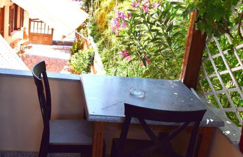 Krinelos Rooms - Photo 32