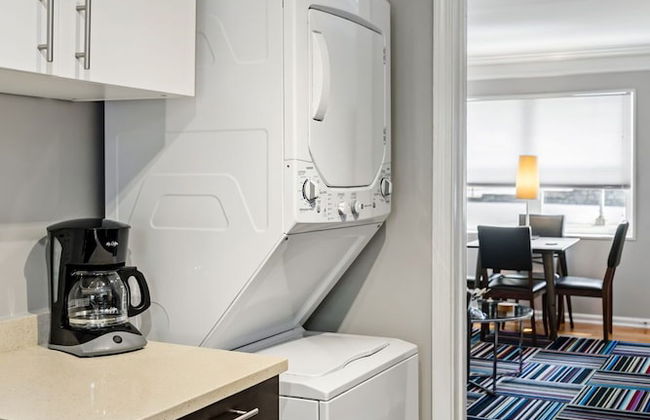 Brookwood Courtyard by BCA Furnished Apt - Foto 12