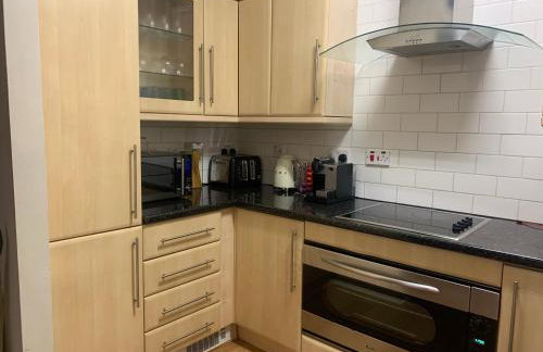 Leeds City Centre luxury 2 bed apartment sleeps 6 fantastic views - Foto 5