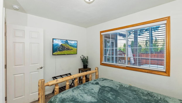 Bear Cub Cottage in Big Bear w/ HotTub & Firepit - Foto 5, Habitación