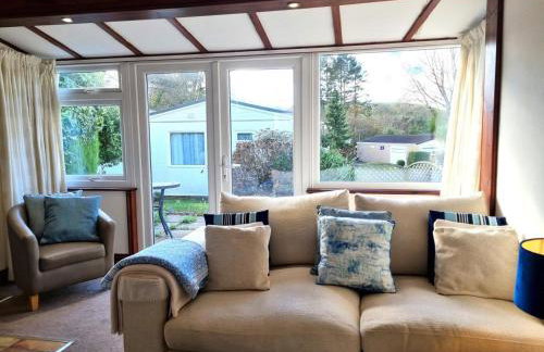 2 Bed in Galmpton oc-bx008 - Photo 3