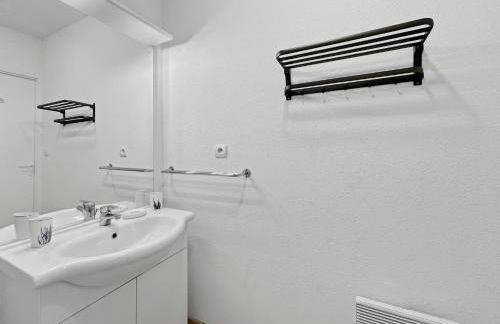 T3 chaleureux avec terrasse et piscine chauffée - Foto 20