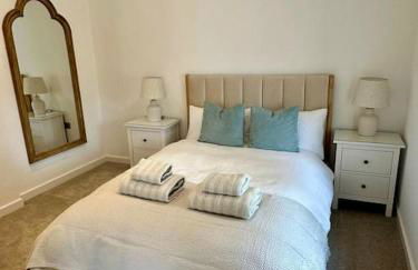 Apple Store- Countryside Apartment - Photo 8