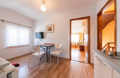 Apartments Kastelani - Photo 15