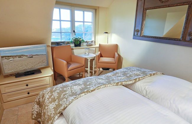 Férias Dikstig - à esquerda - HOLIDAY "DIKSTIG" - Foto 2