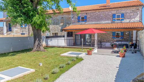 Awesome Home In Brscici With Wifi - Foto 2
