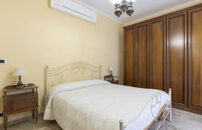 3 bedroom House in Cipressa with garden and terrace - Photo 14