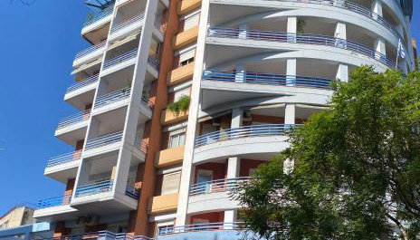 Unique with huge balcony - Photo 3