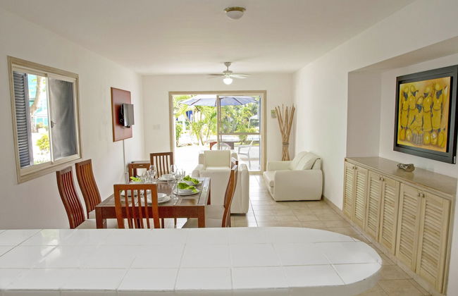 Green9 Hotel & Beach Resort Same - Foto 18