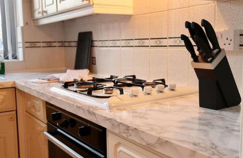 Lovely staycation with family FREE Parking & WiFi - Foto 75