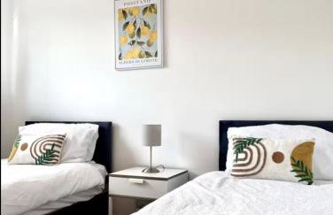 Turquoise Tranquil- 3 Bed House - Photo 9