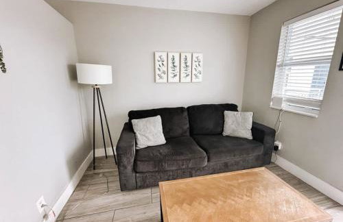 Rustic Retreats Modern 1BR for 4 guests in the heart of Fort Lauderdale - Foto 6