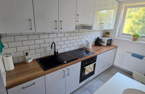 Słoneczny Apartament Panorama 5 7 z Widokiem na Jezioro i Góry - Foto 11