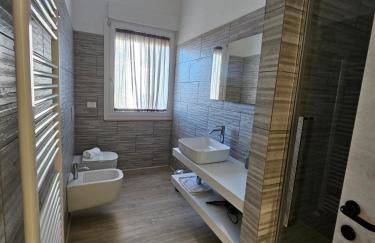 Libra Apartment - near Train Station & Wi-Fi - Foto 8