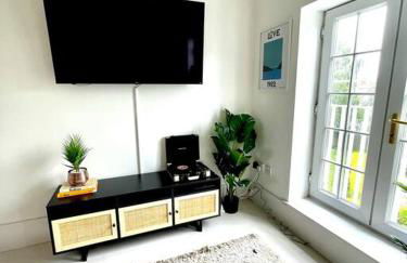 High-End 2 Bed Maisonette in Beaulieu Park - Foto 6