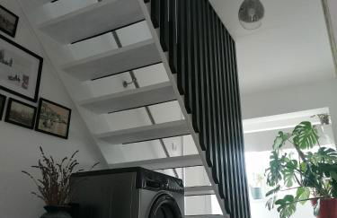 Two Sails Brixham - Spacious modern family seaside home - parking - wood-burner - dog friendly - Photo 14