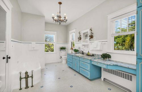 Birds of Paradise: Unwind in Nature's Embrace - Foto 33