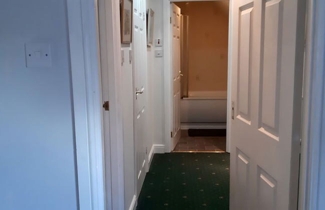 1 Bed Flat - Sleeps 4 - Garden - Parking - Wifi - Foto 8