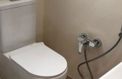 London Luxury 3 bedroom flat, 2 bathrooms, Living Room, free parking, 4 mins to station, garden - Foto 17