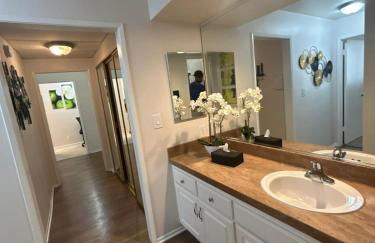 Beverly Hills City Vibe 1 br Apt w Parking 324 - Photo 15