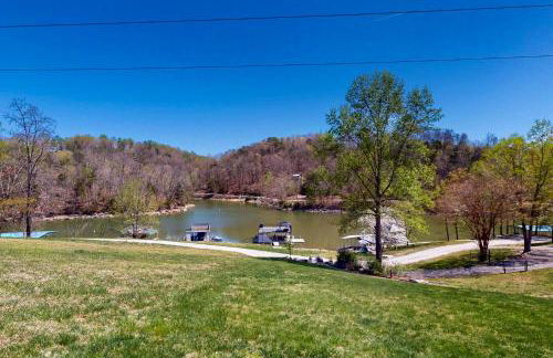 Outdoor Spa and Dock! Scenic Norris Lake Retreat - Foto 24