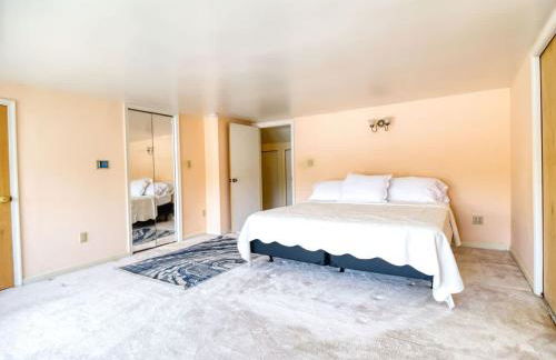 Boho Waterfront Getaway 5 Bedroom Retreat - Foto 13