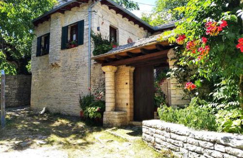 Παραδοσιακό Σπίτι στο Μονοδένδρι - Foto 1