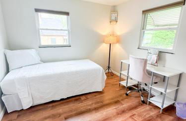 Akron Abode - 2pm Check In & Out - Foto 6