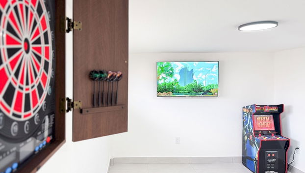 NEW Luxury 5BR Villa Private Pool BBQ Game Room - Foto 4, Habitación