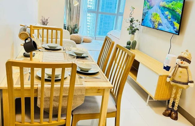 Andi and Frances' Place at BGC - Photo 10