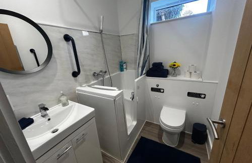 Sheffield Apartment - Photo 2