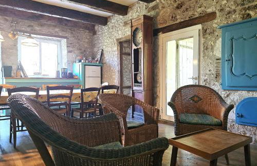 Magnifique ferme rénovée et sa piscine écologique - 15 personnes - 7 chambres - Foto 49