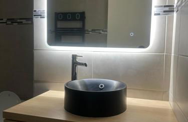 Studio Port Hyères Vue Mer - Wifi - Climatisation - Foto 10