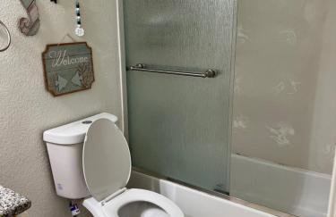 Quiet 1bed,1bath condo with free parking - Photo 15