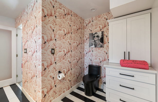 The Beverly - Photo 33