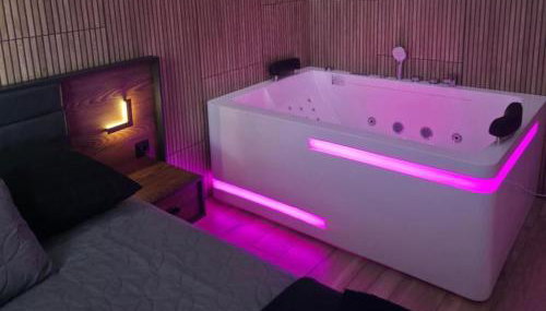 Mostique Spa Apartment with Jacuzzi - Foto 2