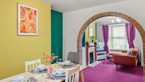 Beautiful 2 bedroom house Free Parking, Aylesbury, Adrenham st - Foto 1