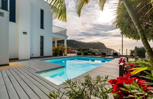 Villa Nunes, Big Holiday house with private pool - Foto 1