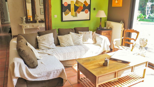 Taste Rebire - Foto 3, Living Room