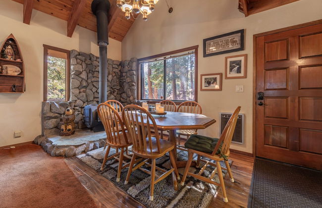 Tahoe Donner Cabin in the Woods by Sierra Getaways - Photo 8