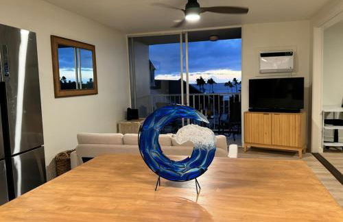 Island Glow Kailua Village #508 free assigned parking, AC, downtown, walk to restaurants, bars and the pier - Foto 12